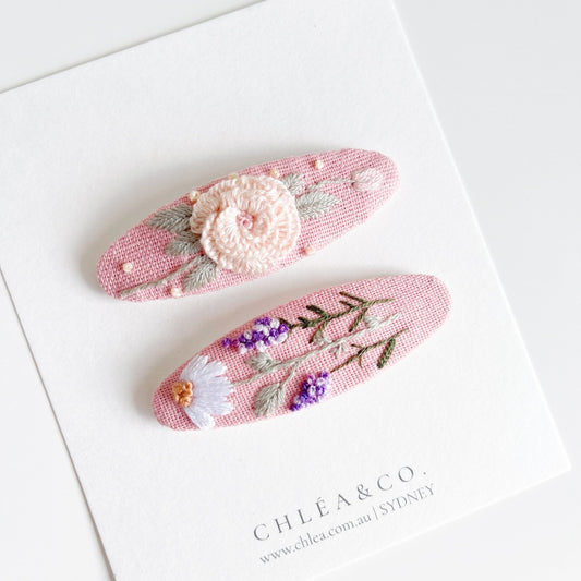 Sweet Pink | Set of 2 Embroidered Floral Hair Clip - Chléa & Co.