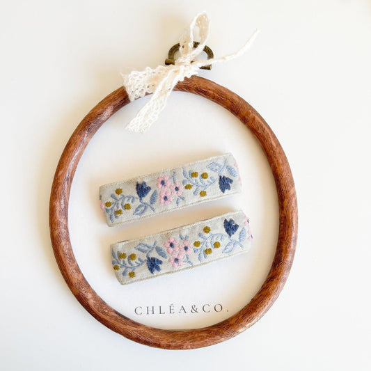 Vallea | Set of 2 Floral Hair Clip - Chléa & Co.
