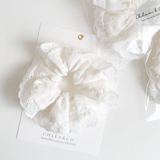 White Lace Classic Scrunchie - Chléa & Co.